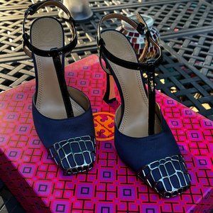 Size 5.5 Tory Burch Metal-Toe T-Strap Pump in Navy/Perfect Black